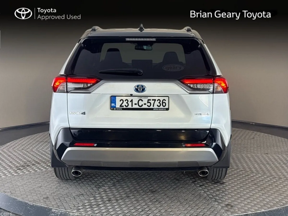 Toyota RAV4 SUV, Petrol Hybrid, 2023, White