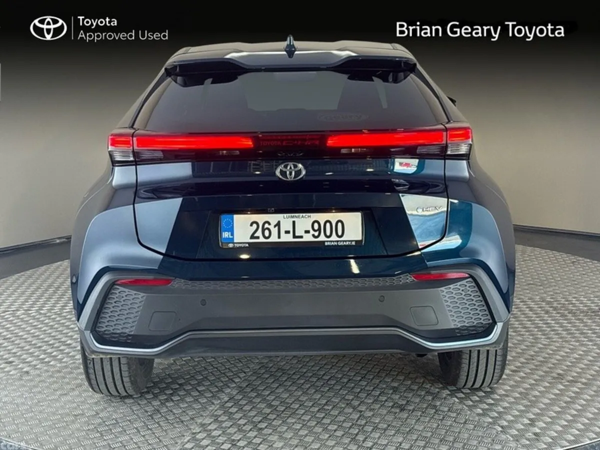 Toyota C-HR SUV, Petrol Hybrid, 2026, Blue