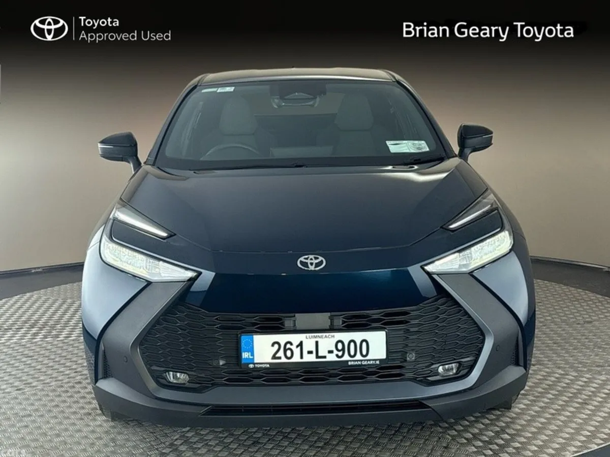 Toyota C-HR SUV, Petrol Hybrid, 2026, Blue