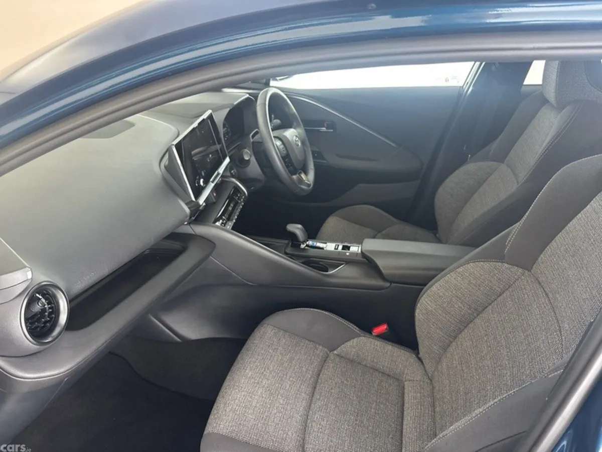 Toyota C-HR SUV, Petrol Hybrid, 2026, Blue