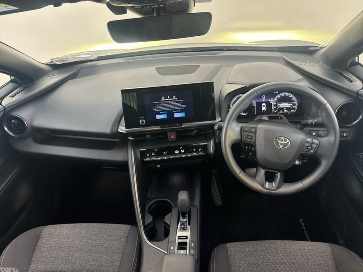 Toyota C-HR SUV, Petrol Hybrid, 2026, Blue
