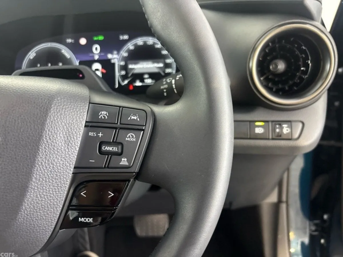Toyota C-HR SUV, Petrol Hybrid, 2026, Blue