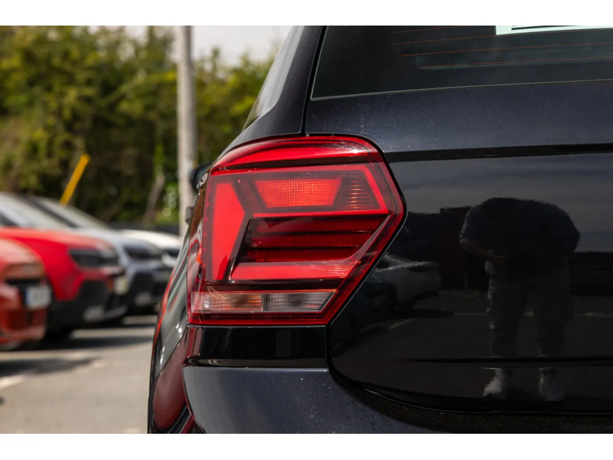 Volkswagen Polo Hatchback, Petrol, 2021, Black