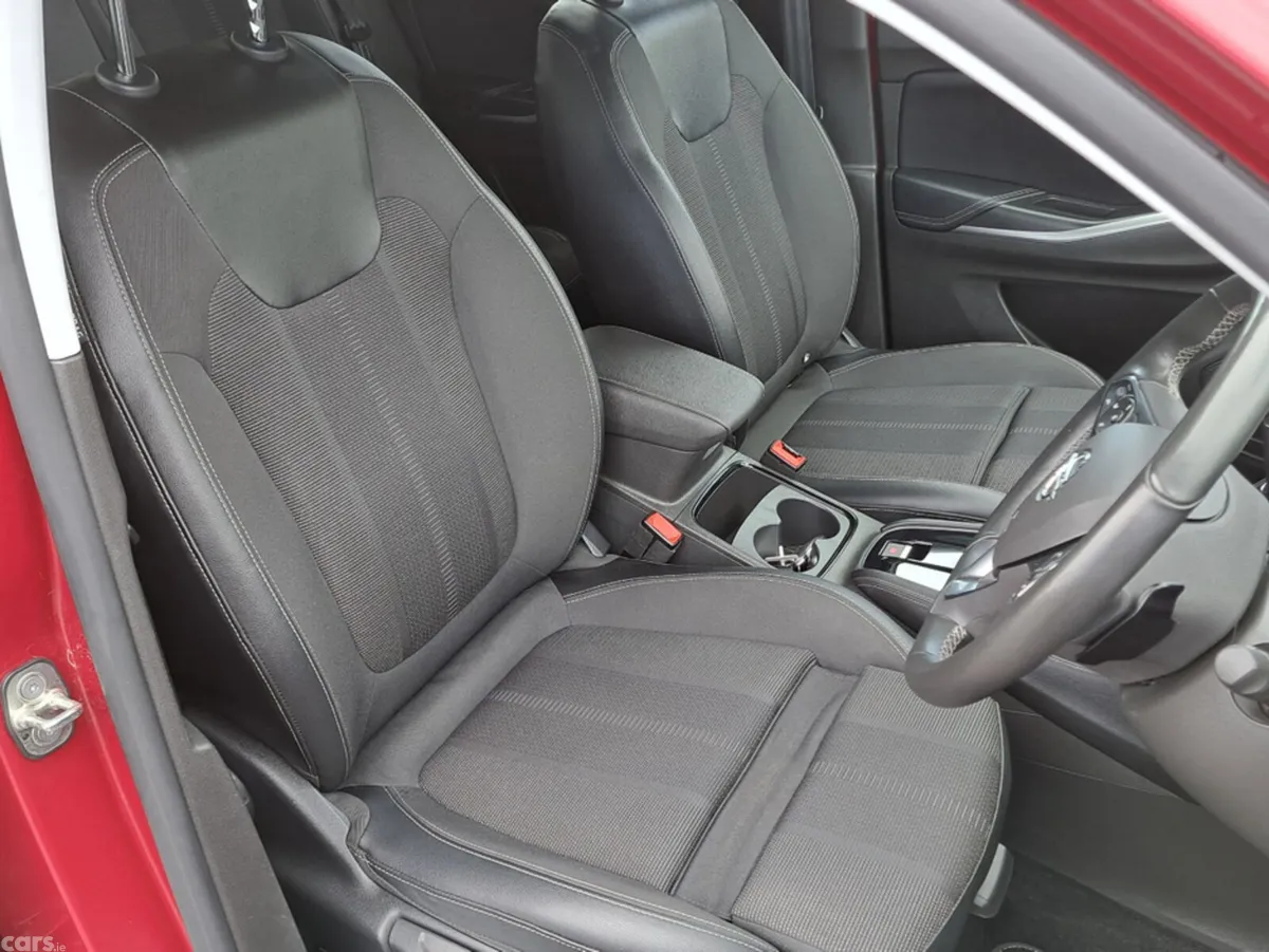 Opel Grandland SUV, Petrol Plug-in Hybrid, 2024, Red