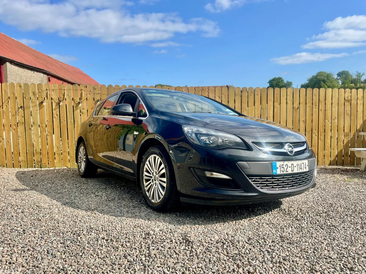 Opel Astra Hatchback, Diesel, 2015, Black