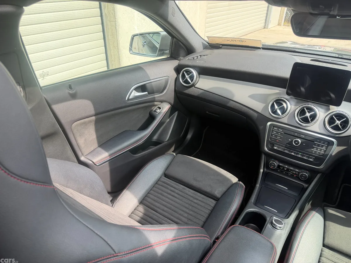 Mercedes-Benz GLA SUV, Petrol, 2017, Grey