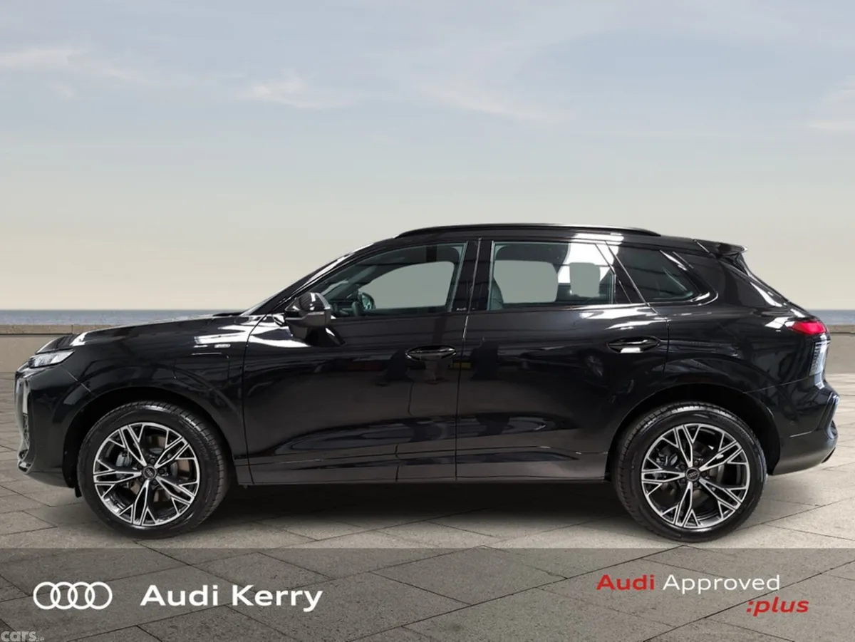 Audi Q3 SUV, Petrol Plug-in Hybrid, 2026, Black