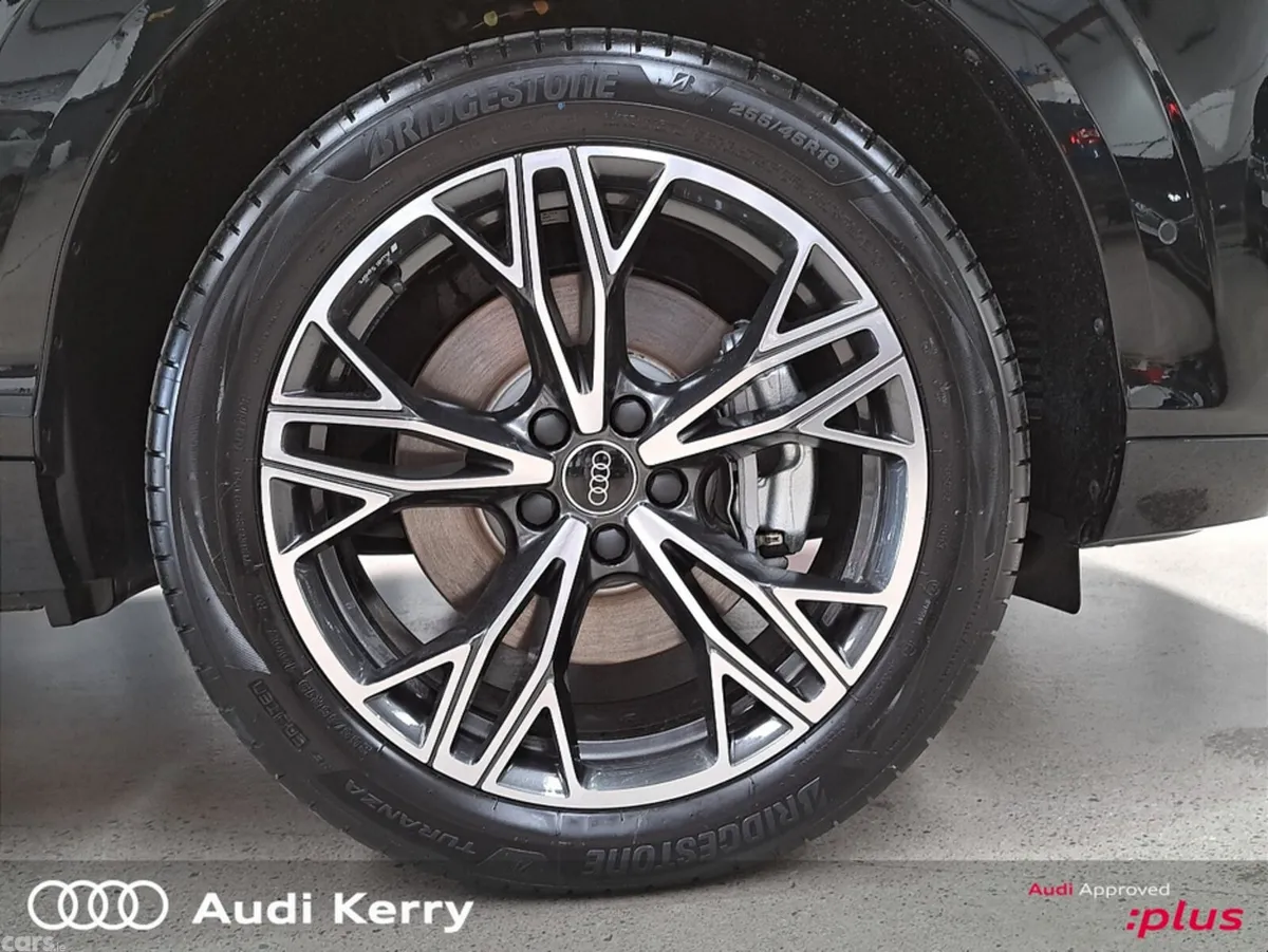Audi Q3 SUV, Petrol Plug-in Hybrid, 2026, Black