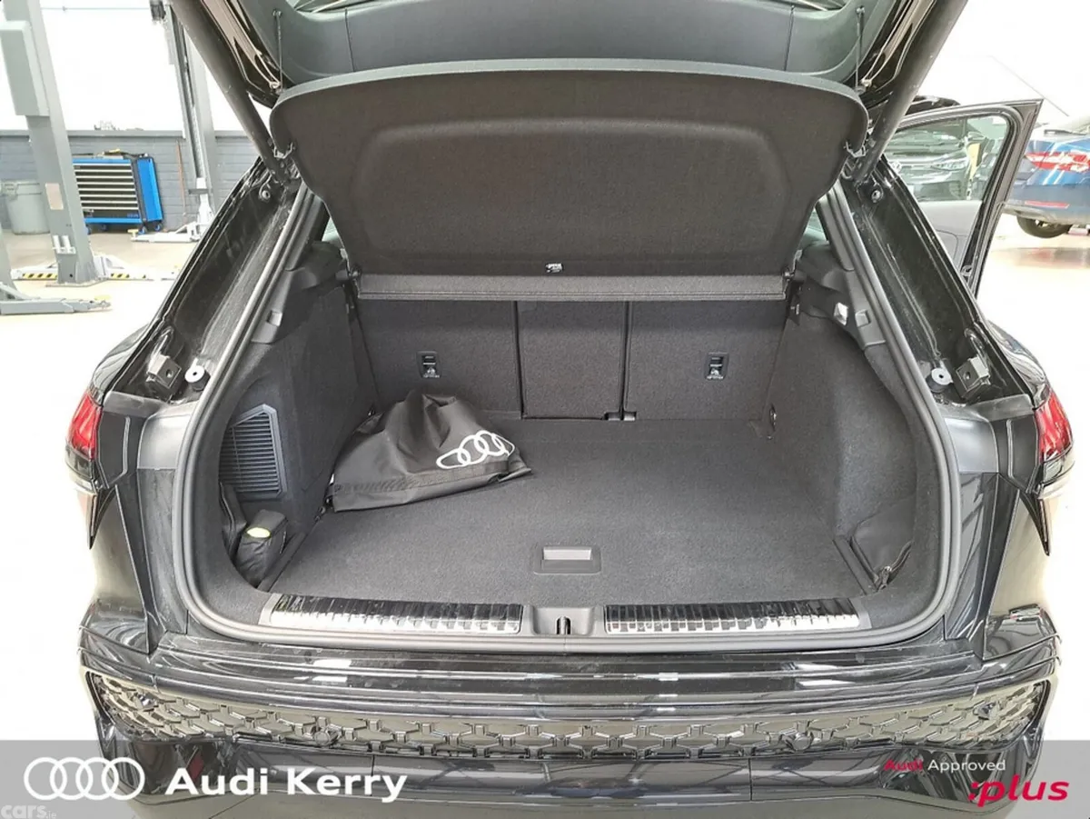 Audi Q3 SUV, Petrol Plug-in Hybrid, 2026, Black