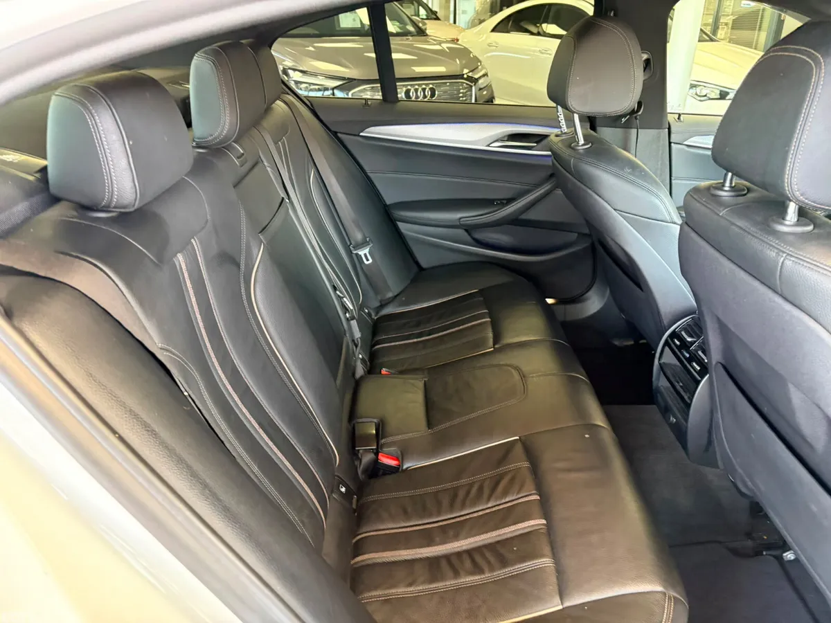 BMW 5-Series Saloon, Petrol Plug-in Hybrid, 2019, White