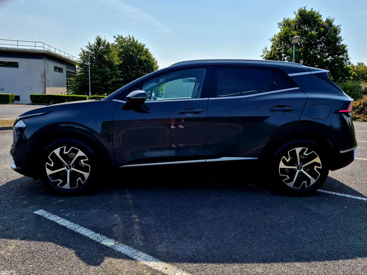 Kia Sportage SUV, Diesel Hybrid, 2023, Grey