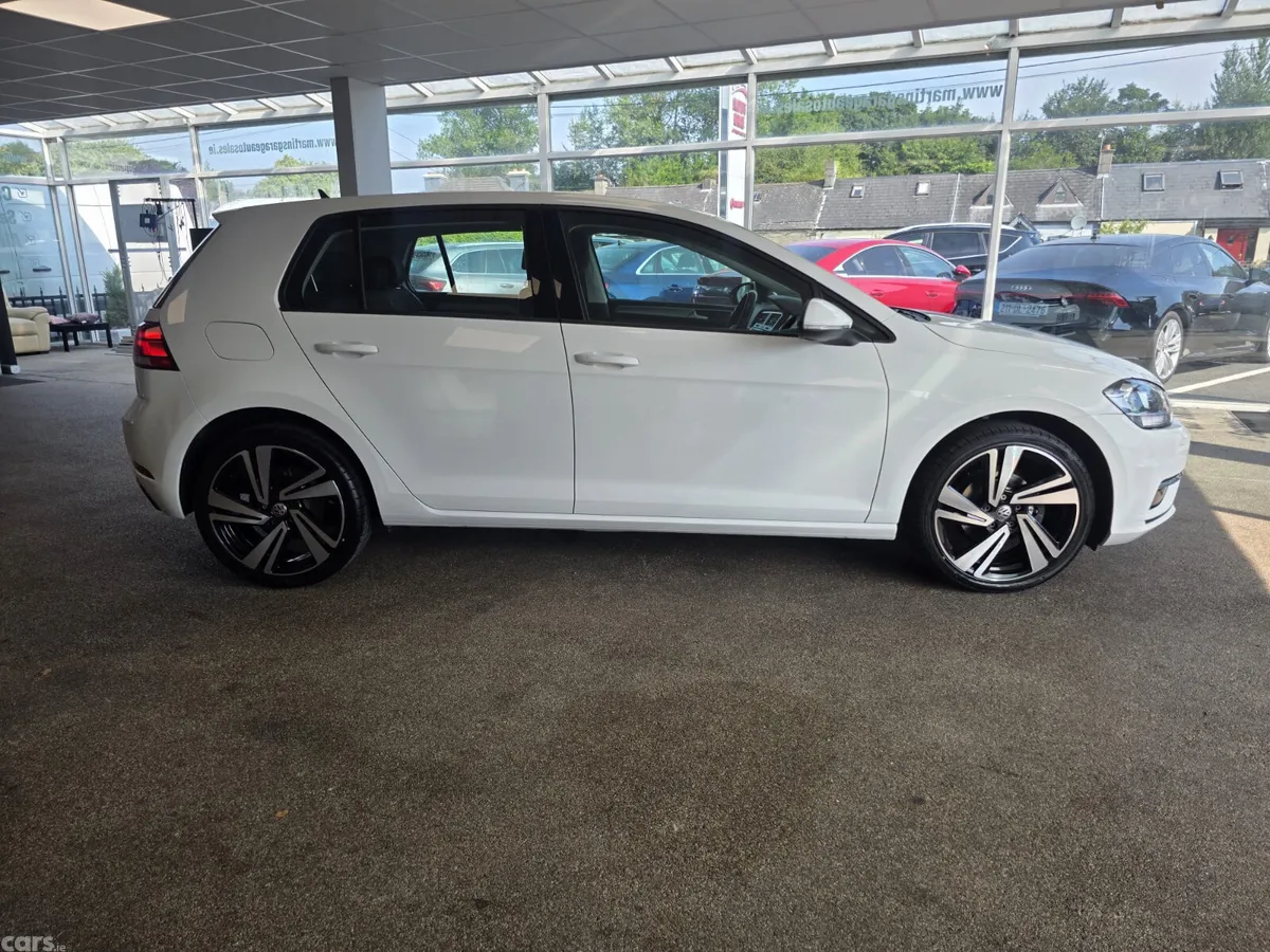 Volkswagen Golf Estate, Petrol, 2019, White