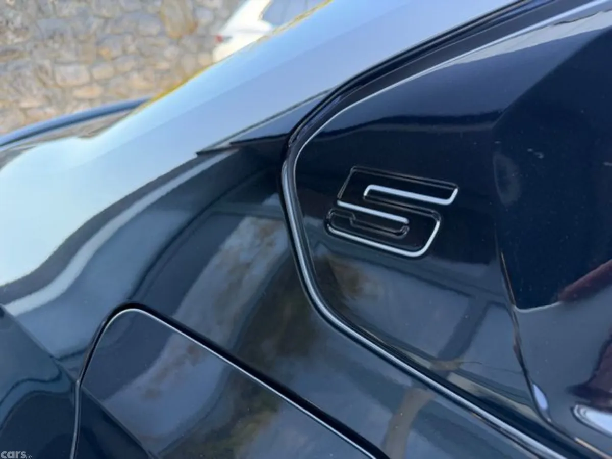 BMW 5-Series Saloon, Petrol Plug-in Hybrid, 2025, Black
