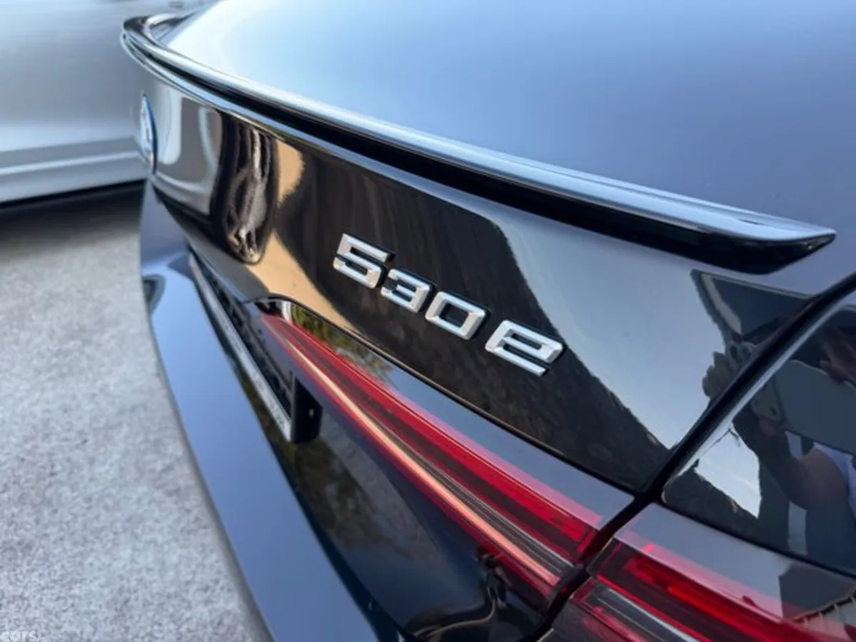BMW 5-Series Saloon, Petrol Plug-in Hybrid, 2025, Black