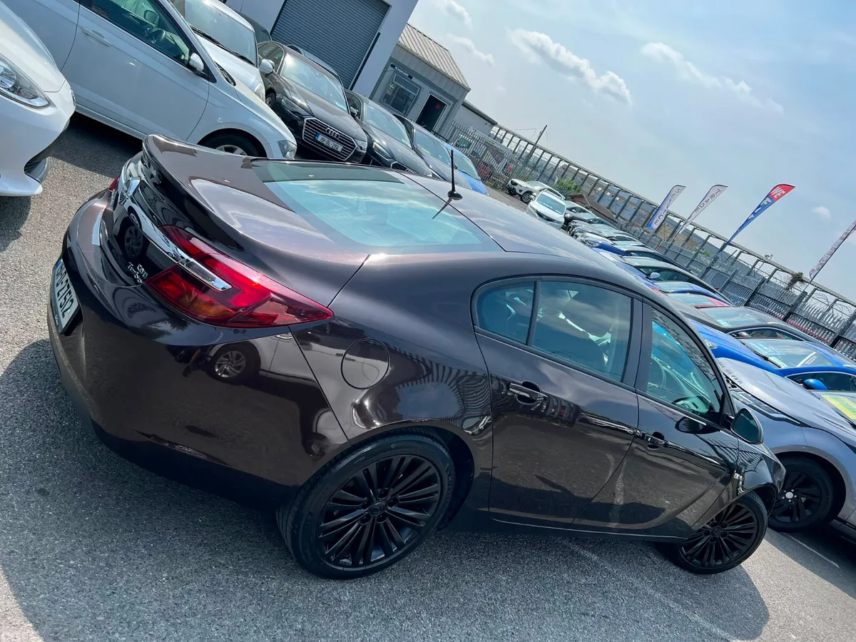 Opel Insignia MPV, Diesel, 2015, Brown