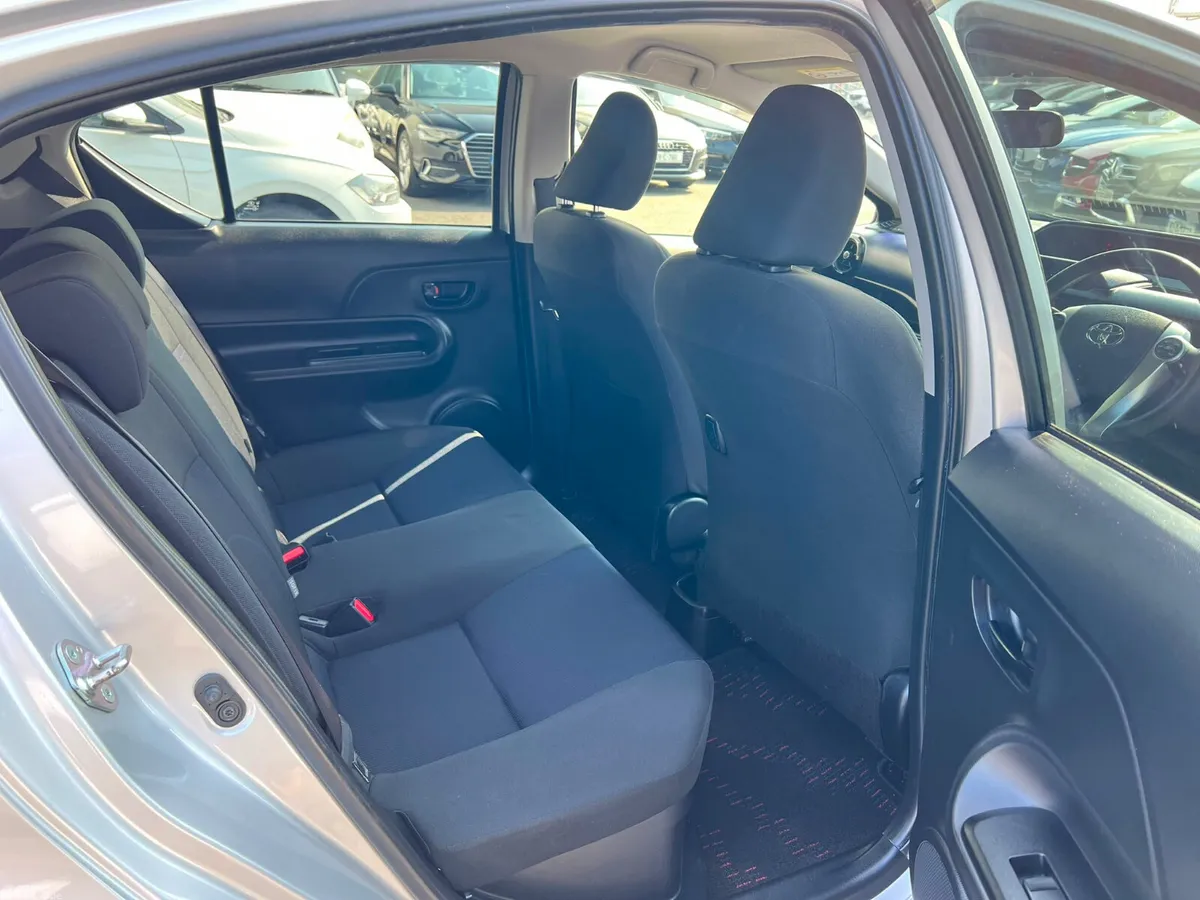 Toyota Aqua Hatchback, Petrol Hybrid, 2016, Silver