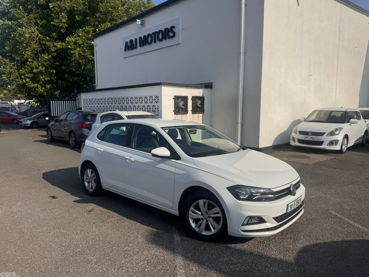 Volkswagen Polo Hatchback, Petrol, 2019, White