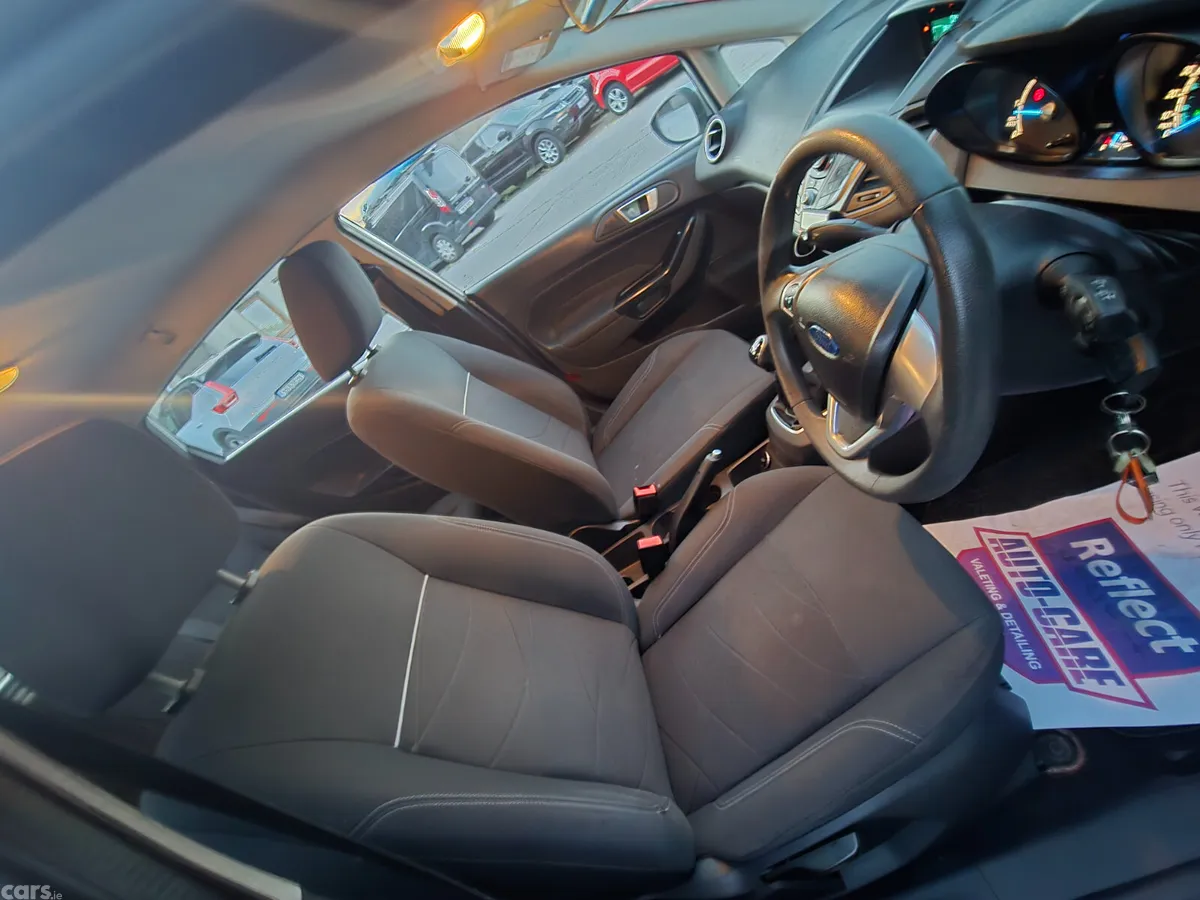Ford Fiesta Hatchback, Diesel, 2013, Silver