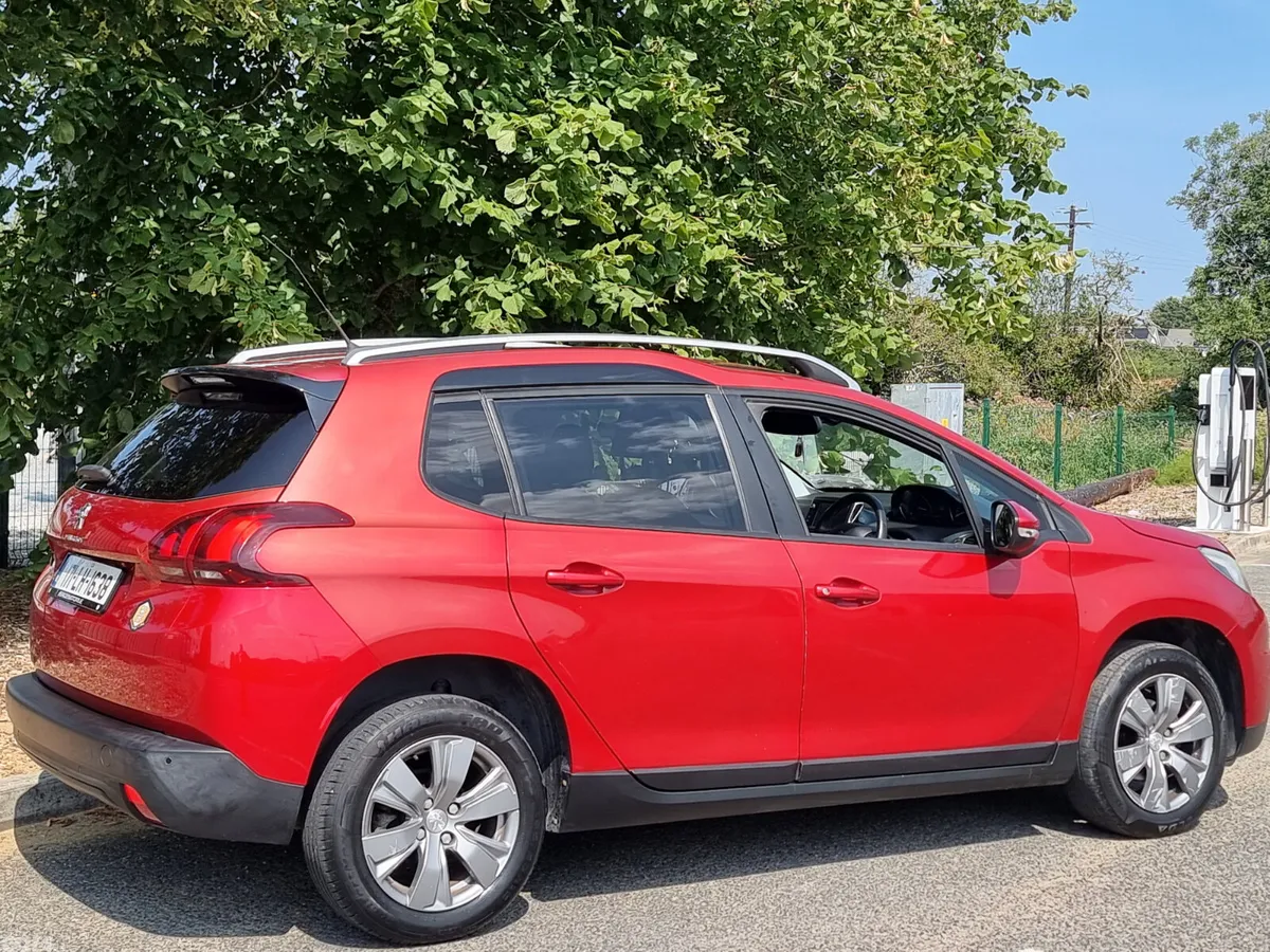 Peugeot 2008 Estate, Diesel, 2017, Red