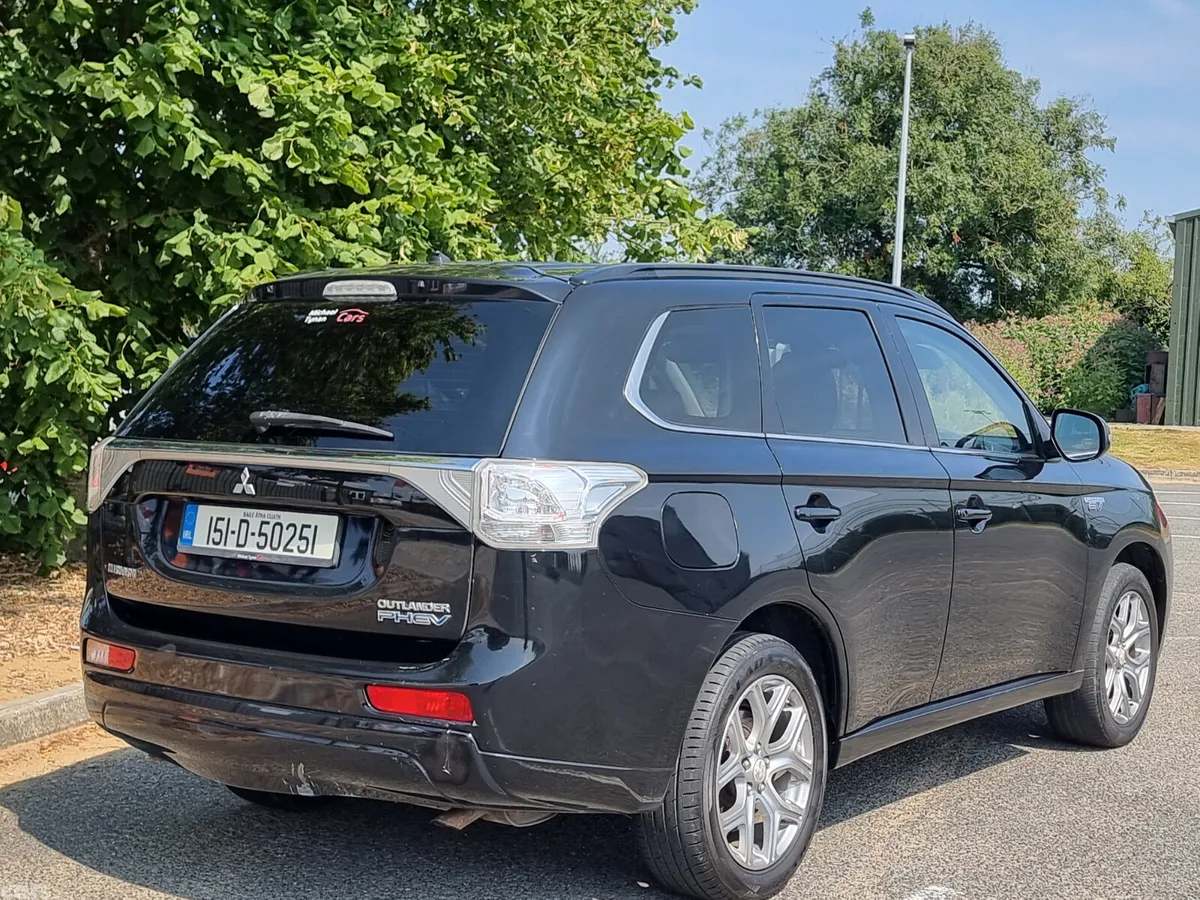 Mitsubishi Outlander SUV, Petrol Plug-in Hybrid, 2015, Black