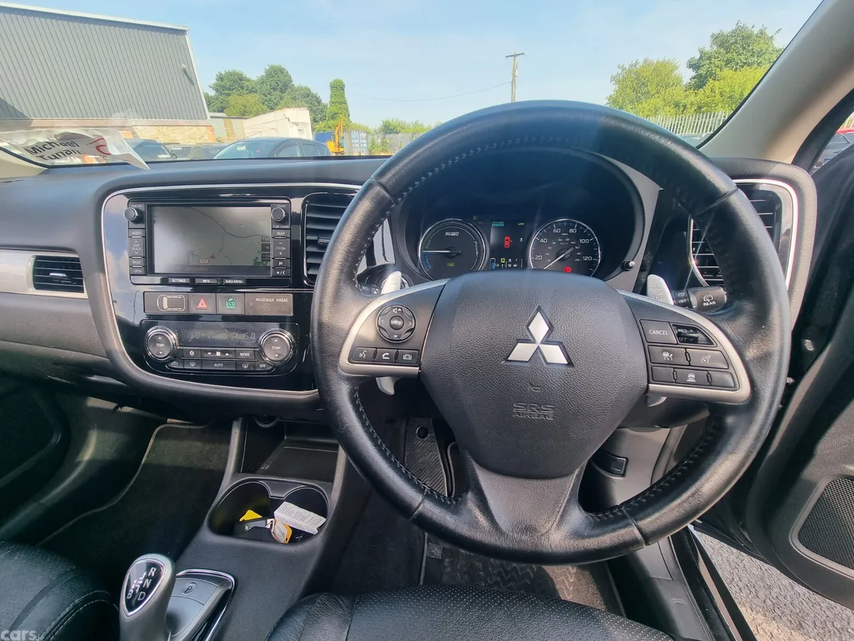 Mitsubishi Outlander SUV, Petrol Plug-in Hybrid, 2015, Black
