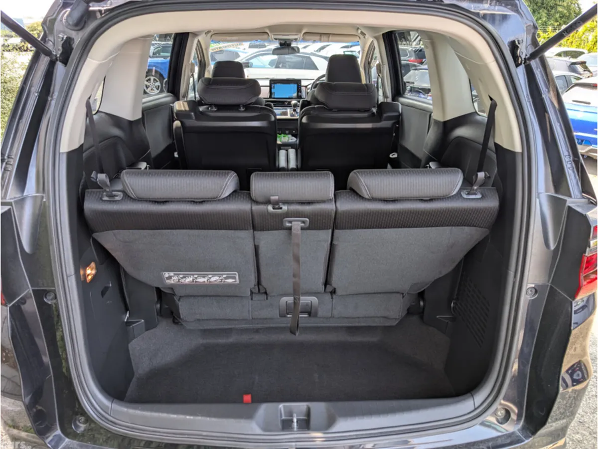 Honda Odyssey MPV, Petrol Hybrid, 2021, Black
