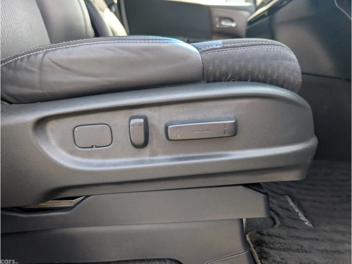 Honda Odyssey MPV, Petrol Hybrid, 2021, Black