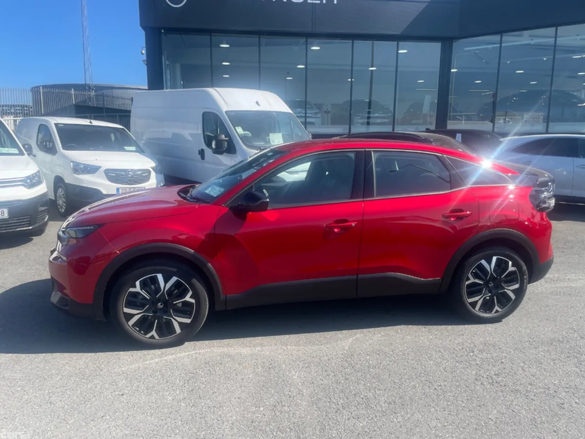 Citroen C4 Hatchback, Petrol, 2025, Red