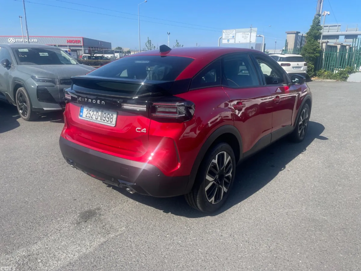 Citroen C4 Hatchback, Petrol, 2025, Red