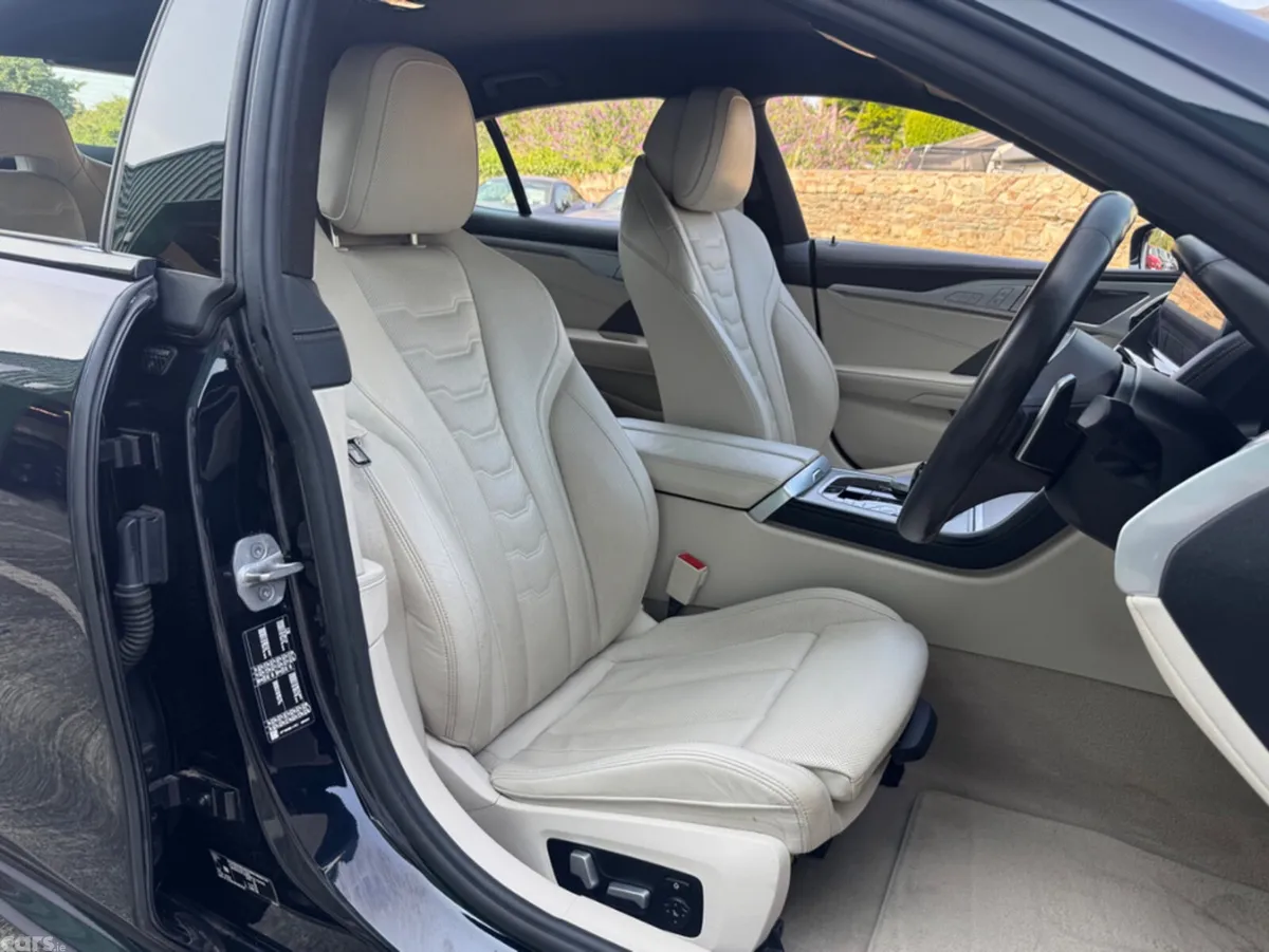 BMW 8-Series Coupe, Petrol, 2022, Black