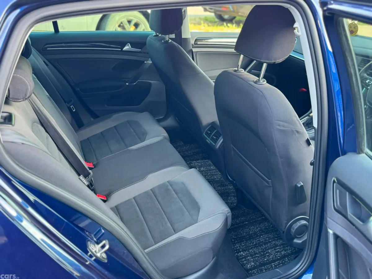 Volkswagen Golf Hatchback, Petrol, 2017, Blue