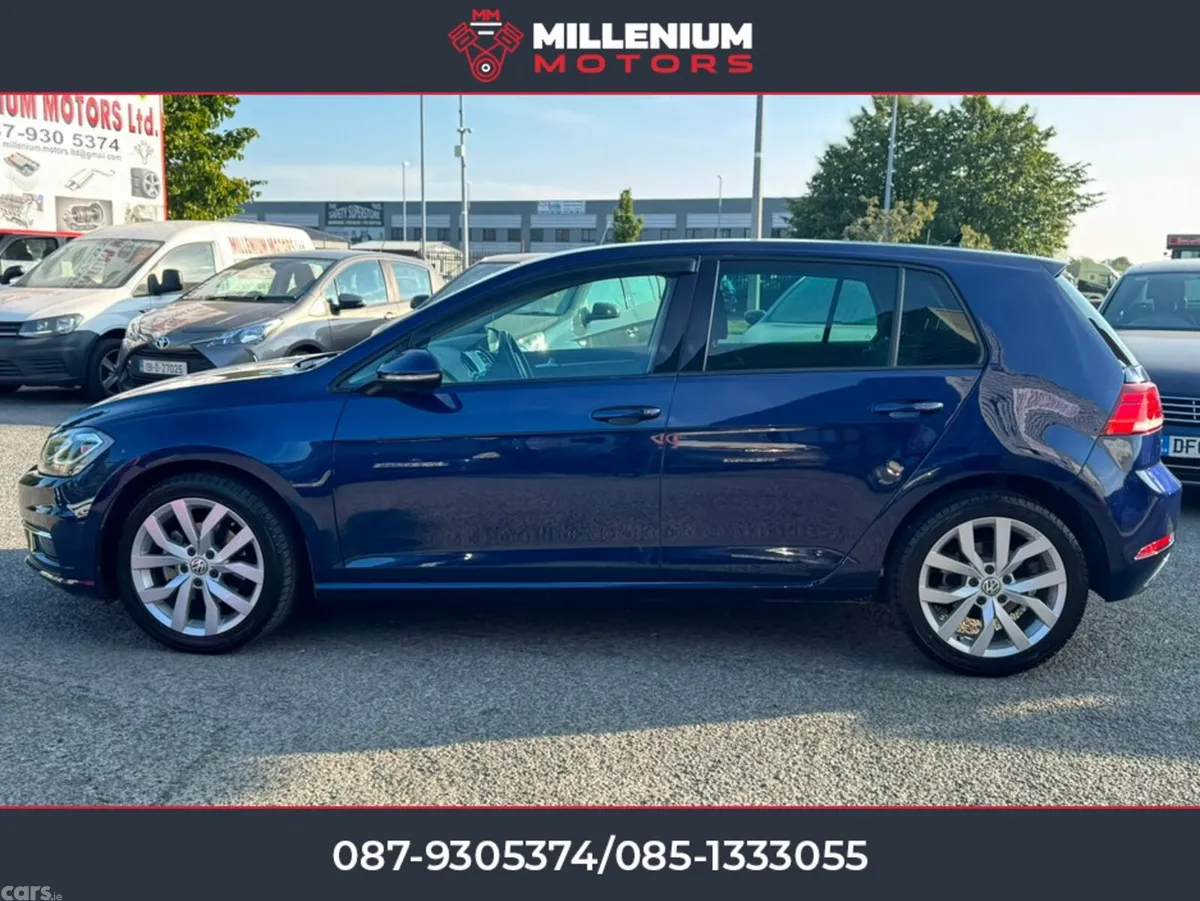 Volkswagen Golf Hatchback, Petrol, 2017, Blue