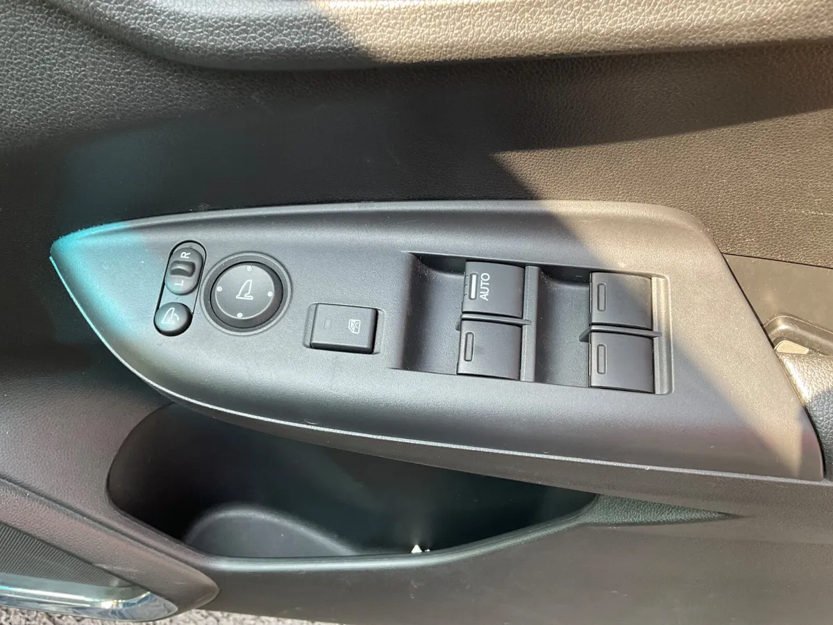 Honda Fit Hatchback, Petrol, 2017, Black
