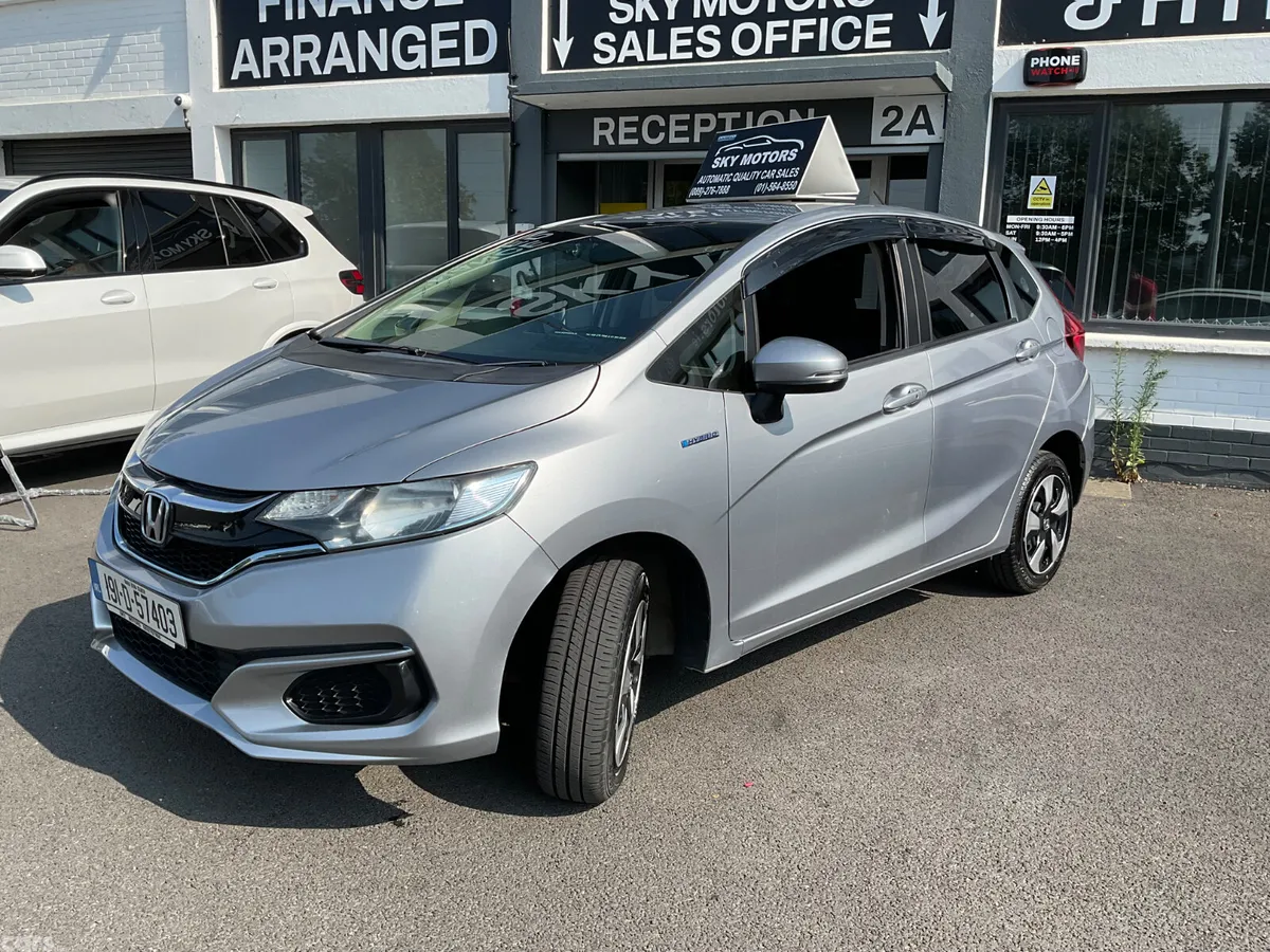 Honda Fit Hatchback, Petrol, 2019, Silver