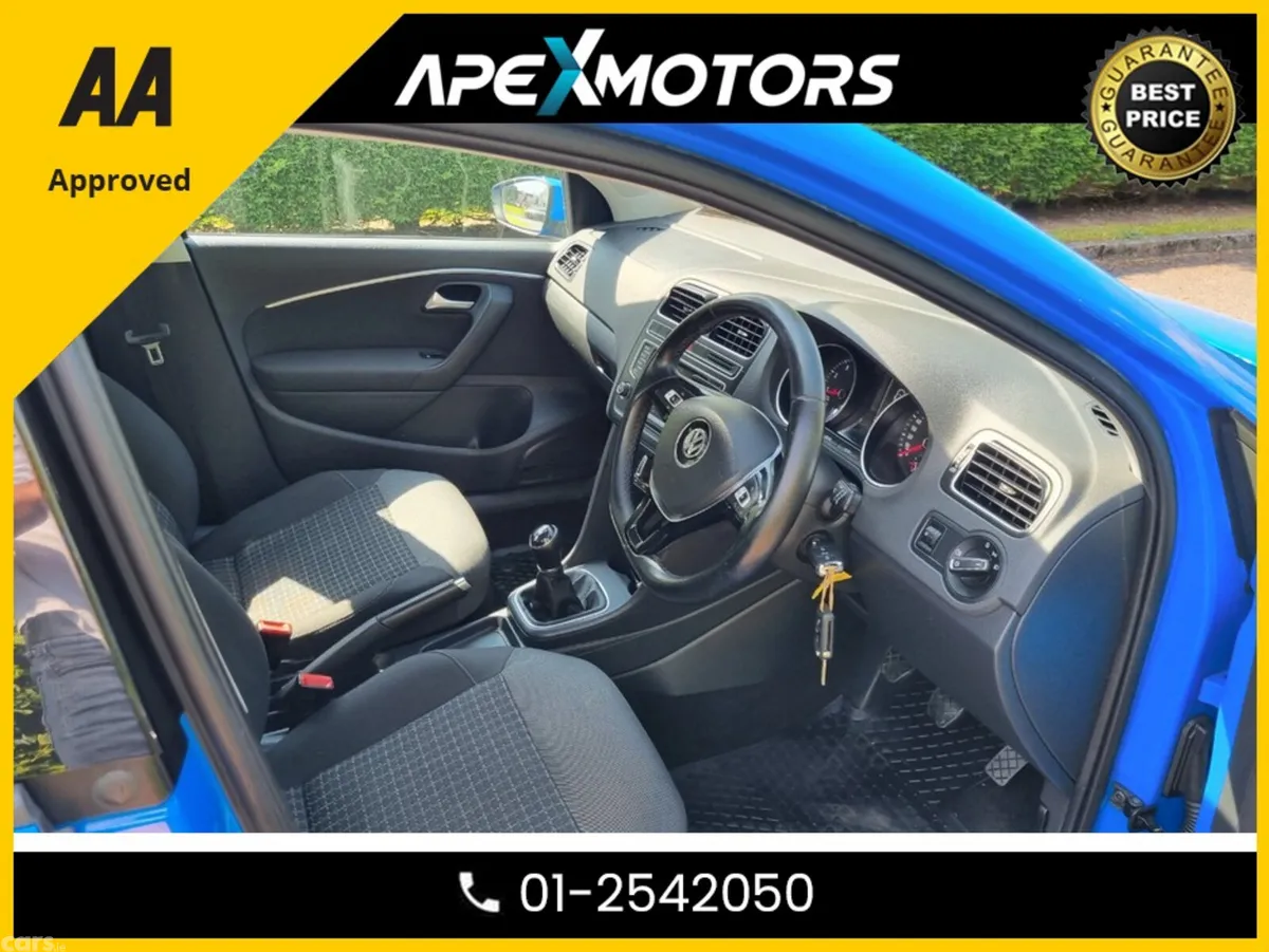 Volkswagen Polo Hatchback, Petrol, 2015, Blue