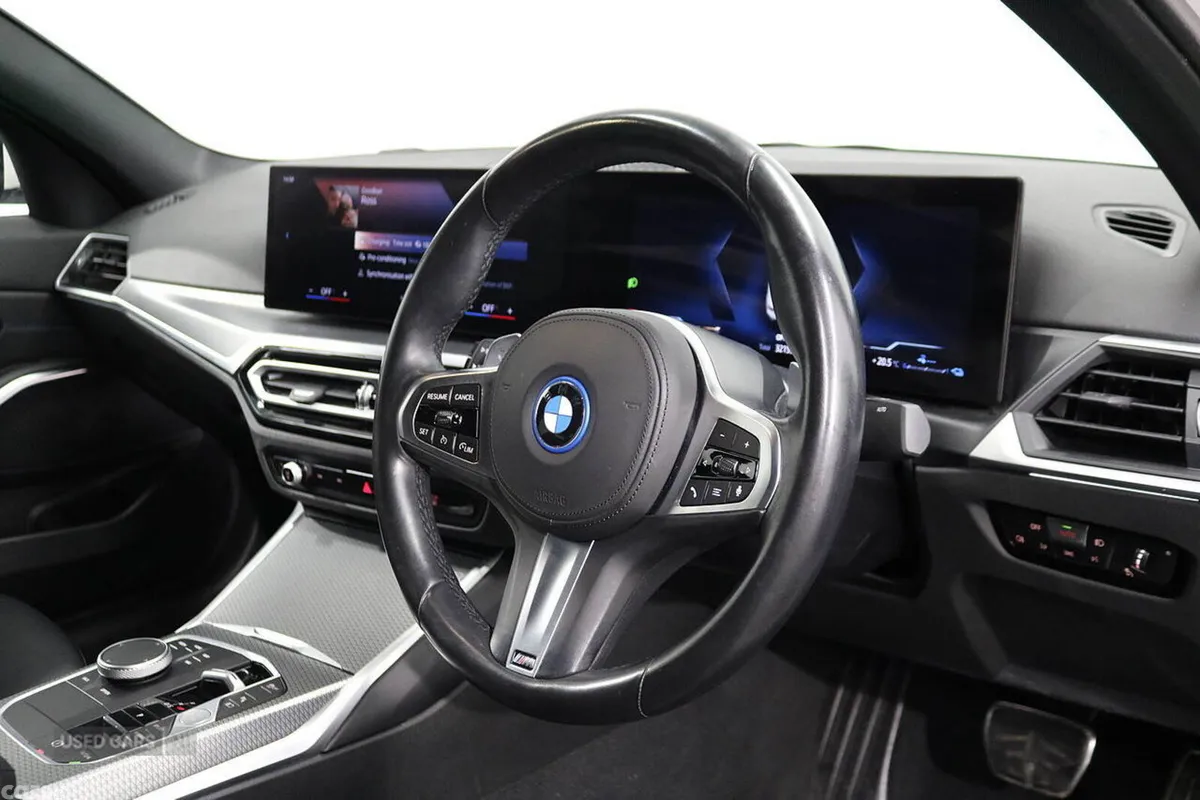 BMW 3-Series Saloon, Petrol Hybrid, 2023, White