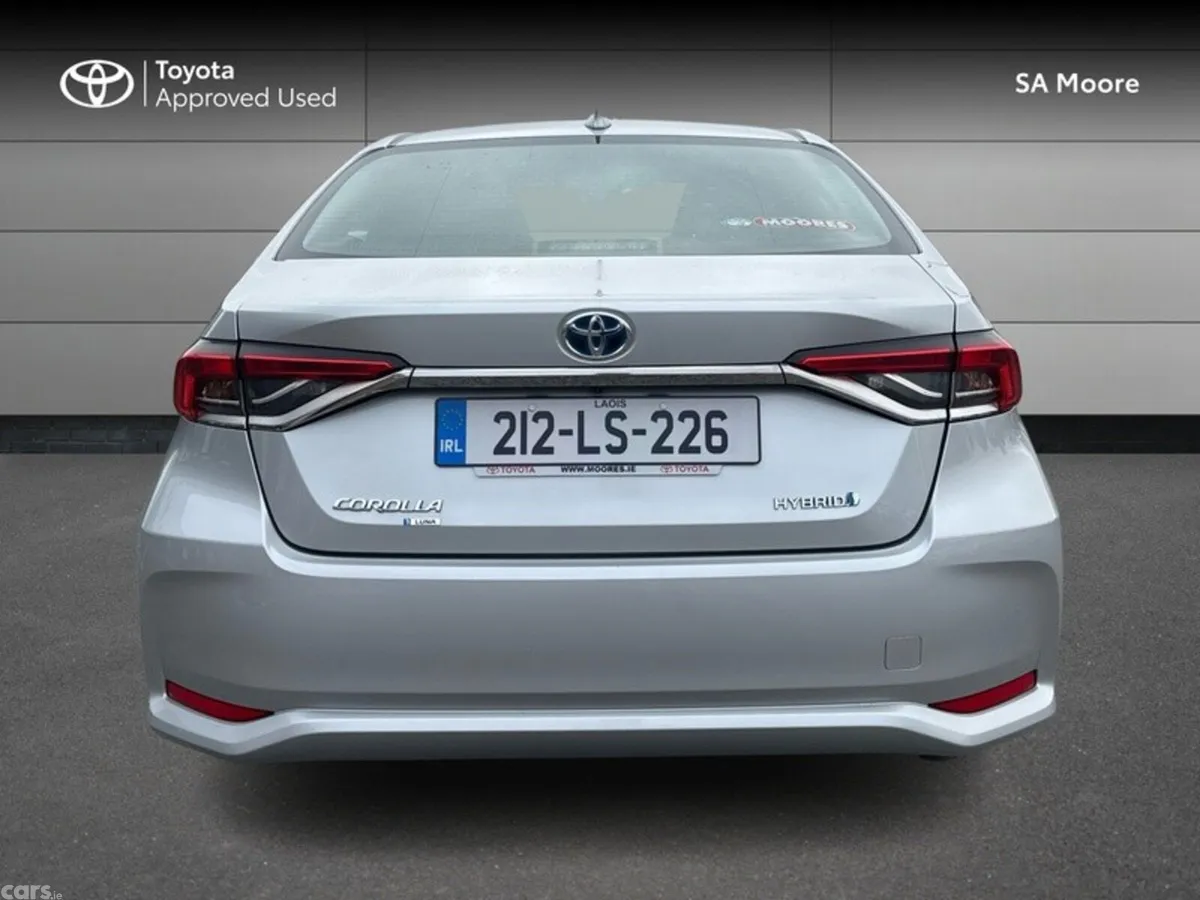 Toyota Corolla Saloon, Petrol Hybrid, 2021, Grey