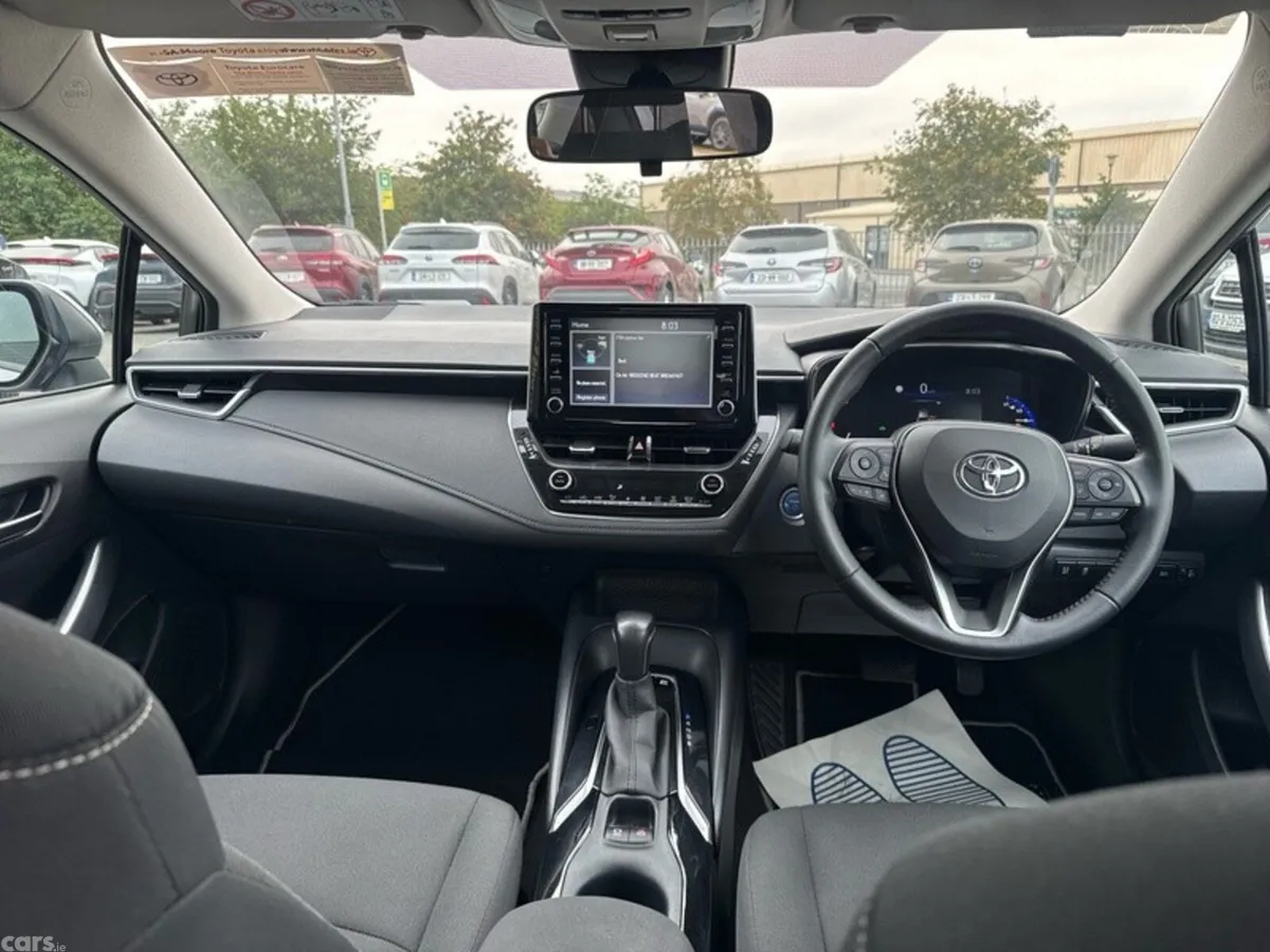 Toyota Corolla Saloon, Petrol Hybrid, 2021, Grey