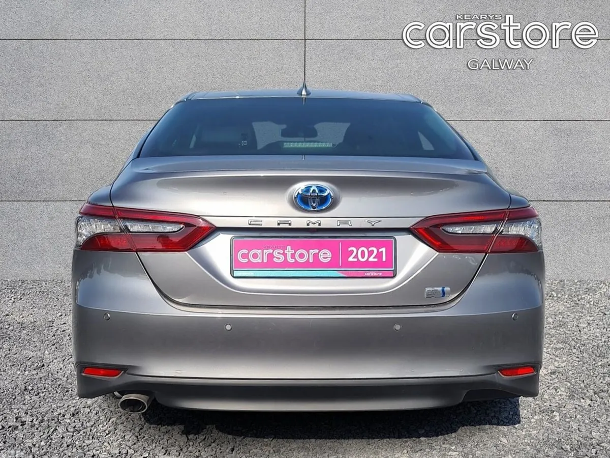 Toyota Camry Saloon, Petrol Hybrid, 2021, Grey
