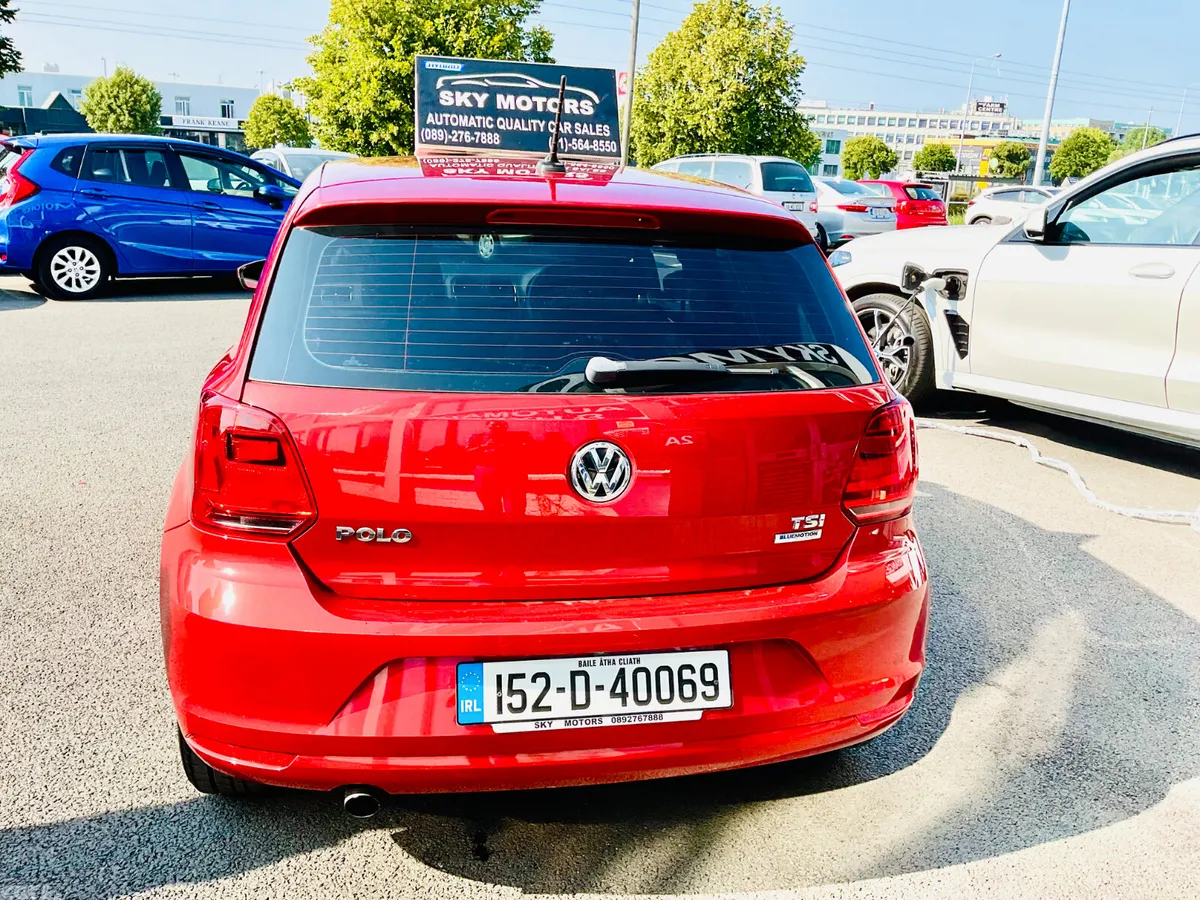 Volkswagen Polo Hatchback, Petrol, 2015, Red