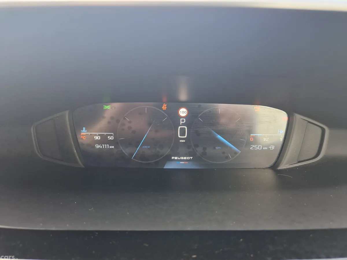Peugeot 308 Hatchback, Petrol, 2022, Black