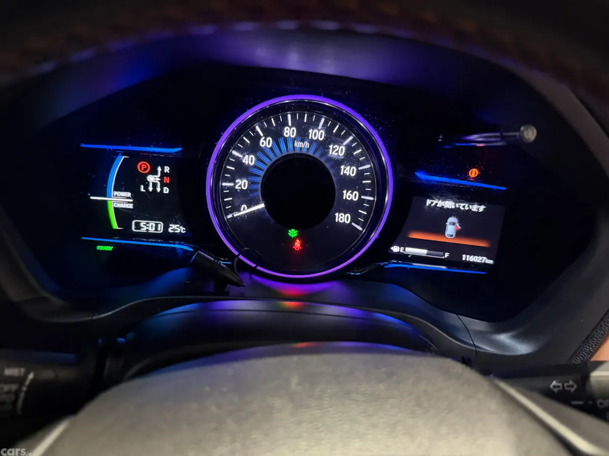 Honda Vezel Estate, Petrol Hybrid, 2015, White