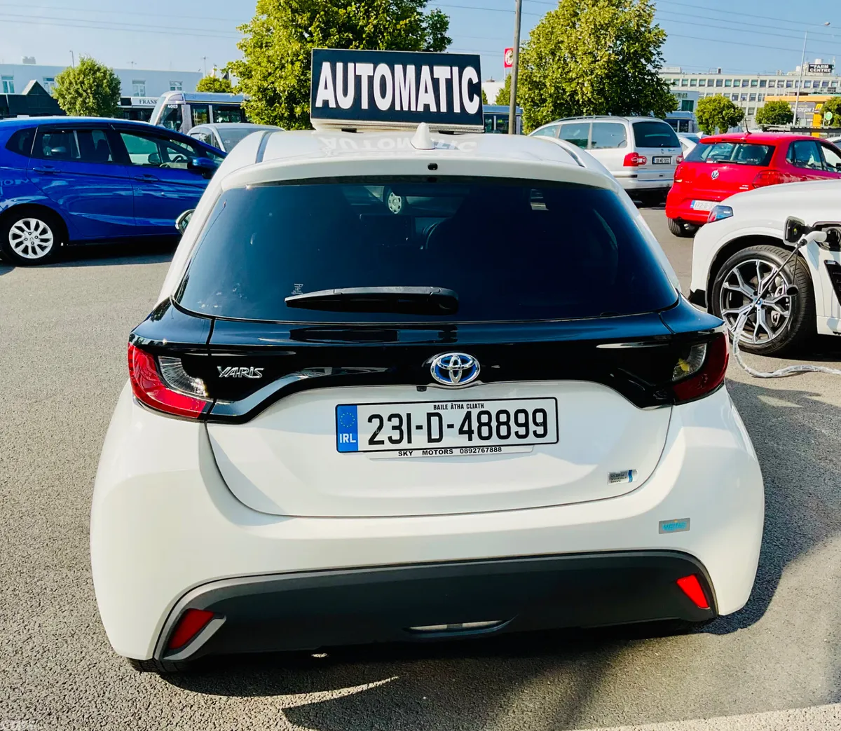 Toyota Yaris Hatchback, Petrol Hybrid, 2023, White