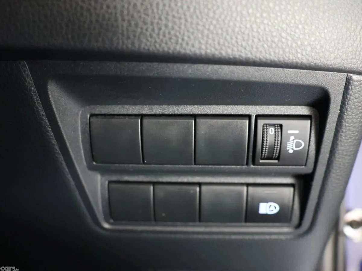 Toyota Yaris Hatchback, Petrol Hybrid, 2023, Blue