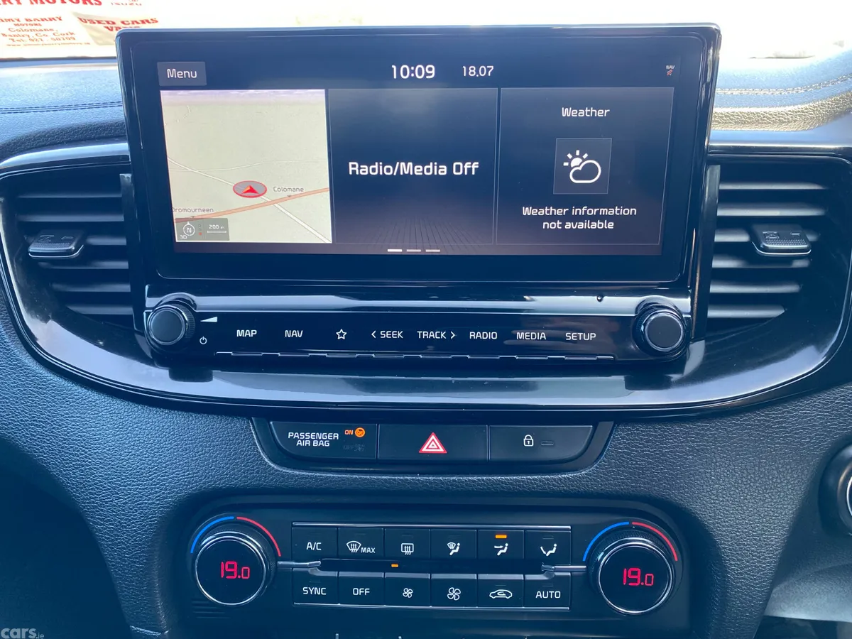 Kia XCeed Hatchback, Petrol, 2020, Yellow