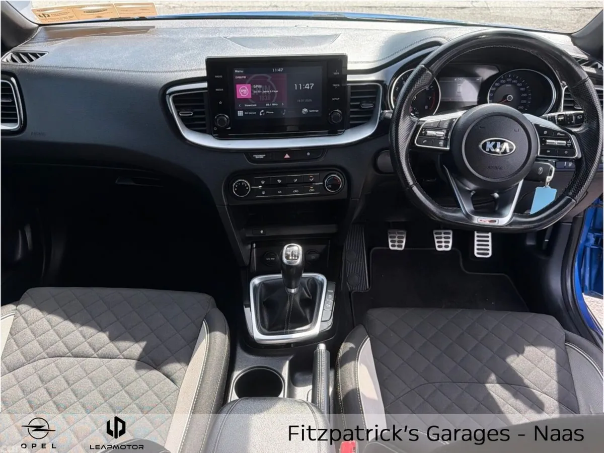 Kia Ceed Hatchback, Petrol, 2021, Blue