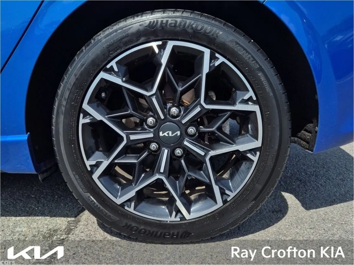 Kia Ceed Hatchback, Petrol, 2022, Blue