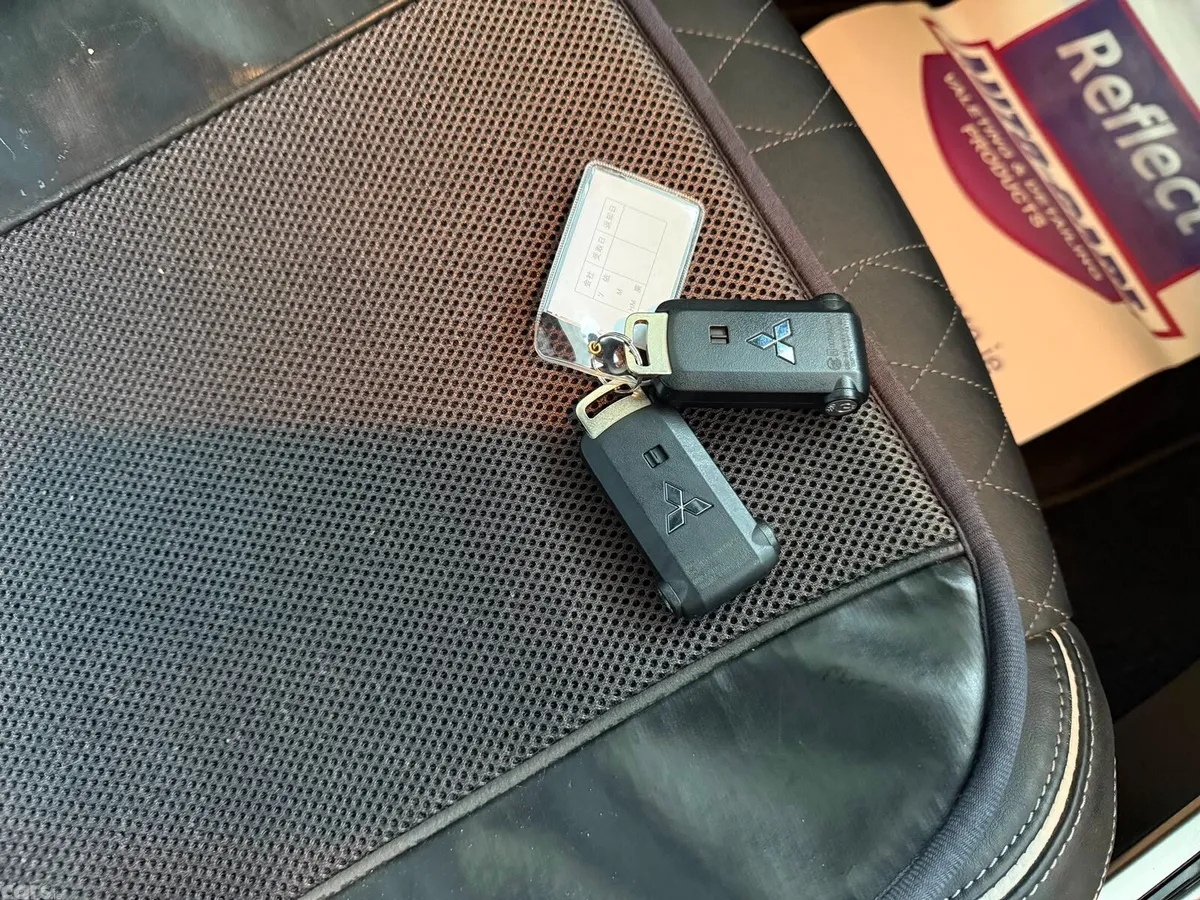 Mitsubishi Outlander SUV, Petrol Plug-in Hybrid, 2021, Black