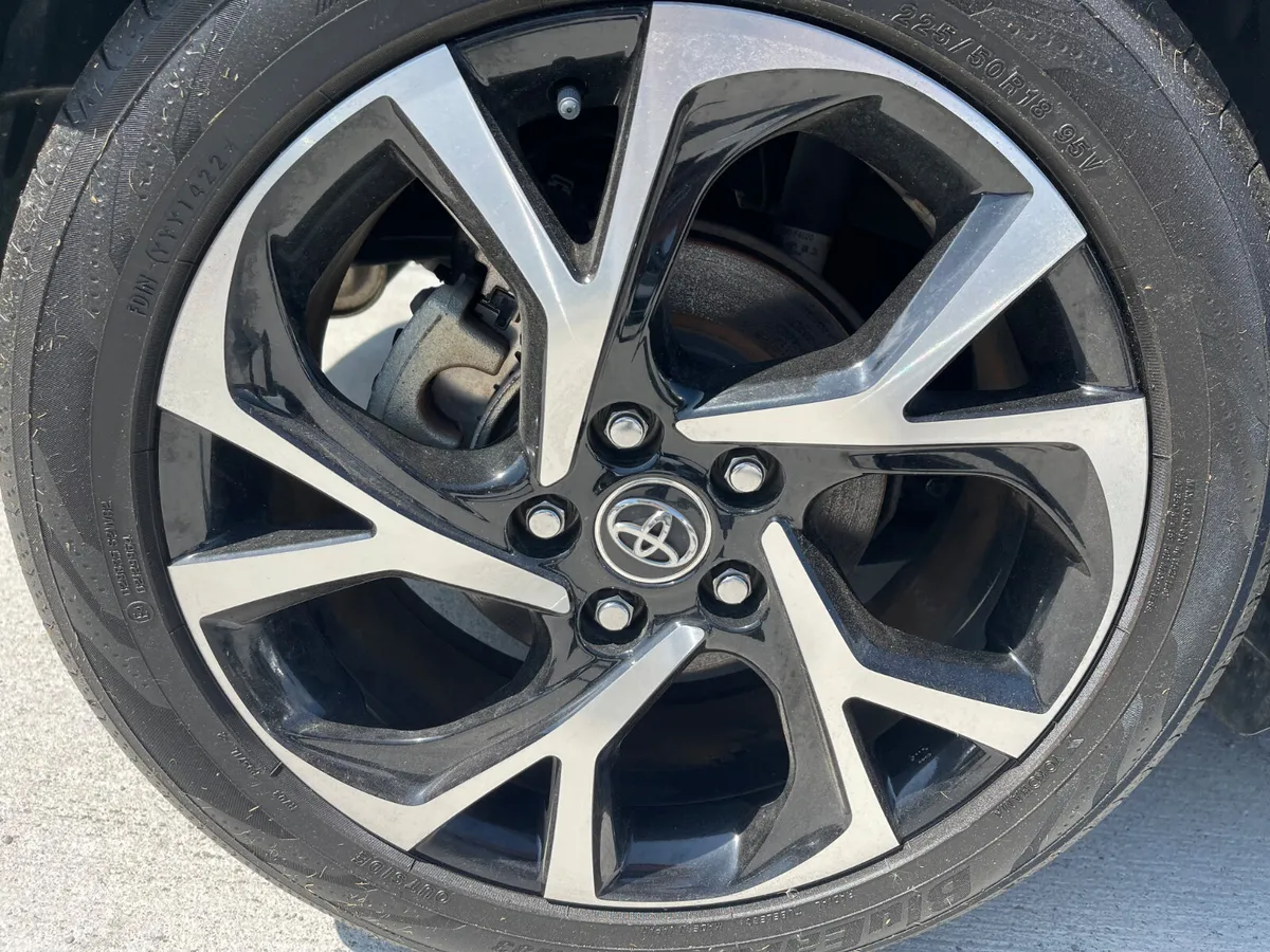 Toyota C-HR Hatchback, Petrol Hybrid, 2018, White