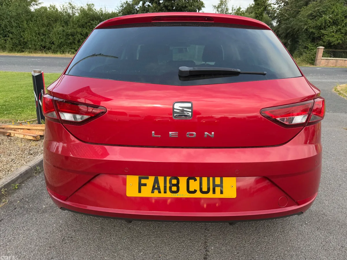SEAT Leon Hatchback, Diesel, 2018, Red